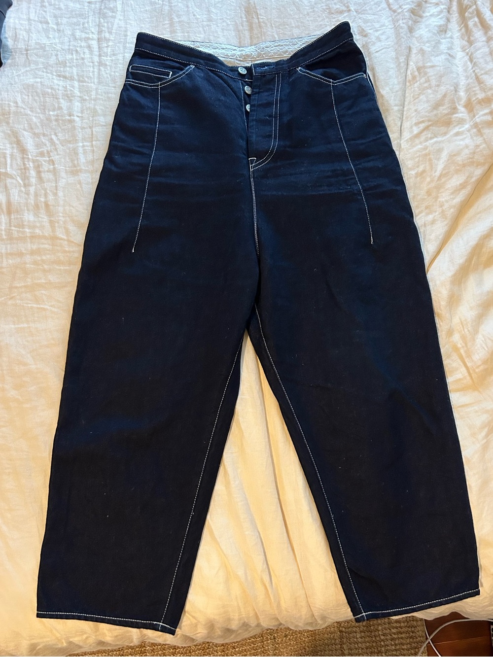 MINA PERHONEN
ALWAYS BALLOON WIDE JEANS